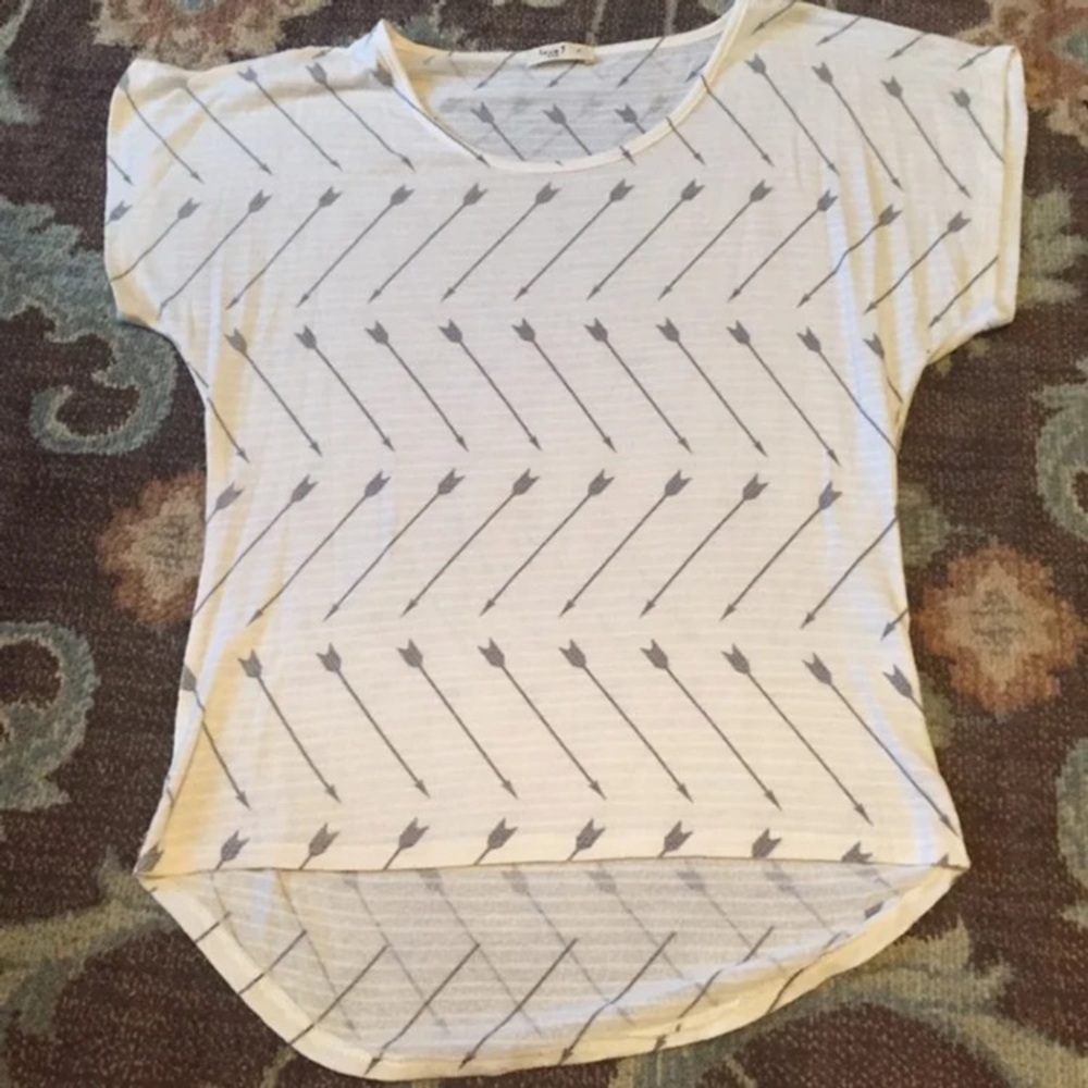 White Arrow Top